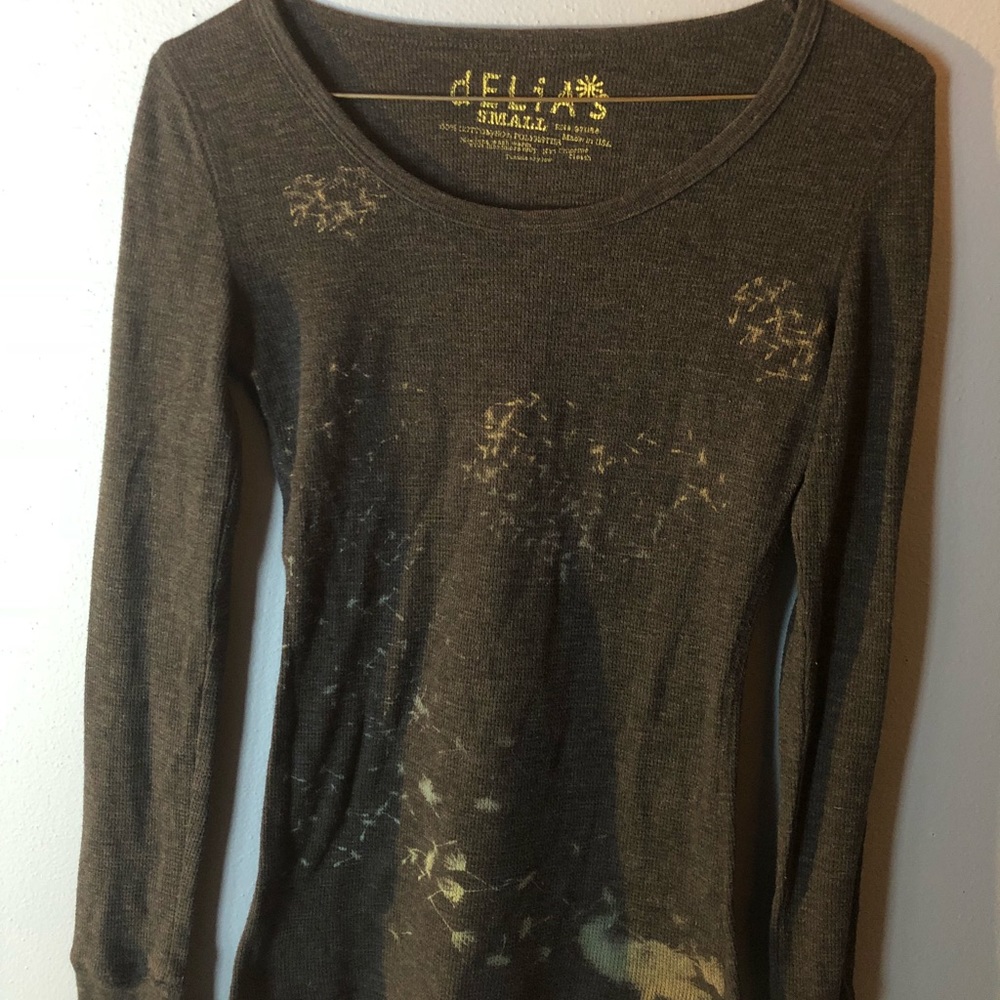 Long Sleeve Shirt With Design